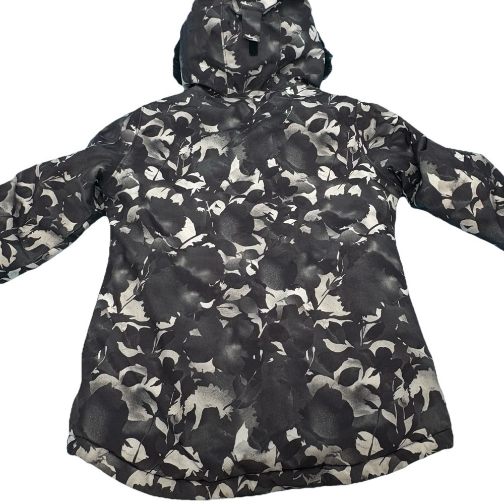 Under Armour Storm Kids Floral Camo Black and Gray Heavy Weight Jacket Size YLG - Picture 2 of 9